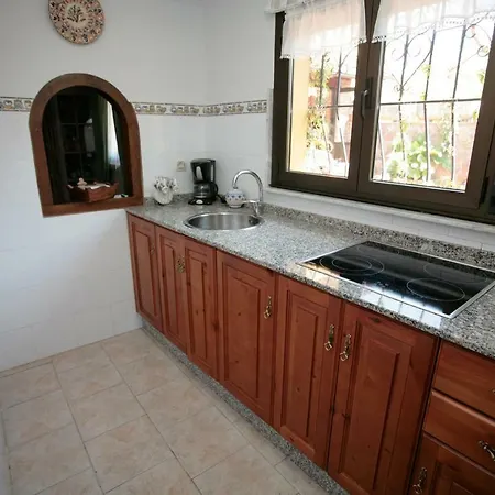 Apartamentos. Turis. Castiello