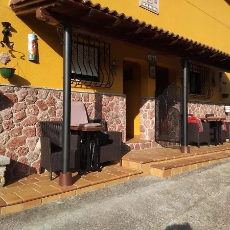 Apartamentos. Turis. Castiello *